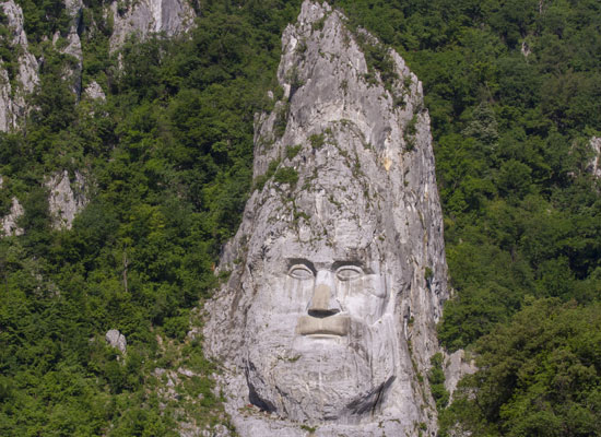 Naviguer sur le Danube les Portes de Fer